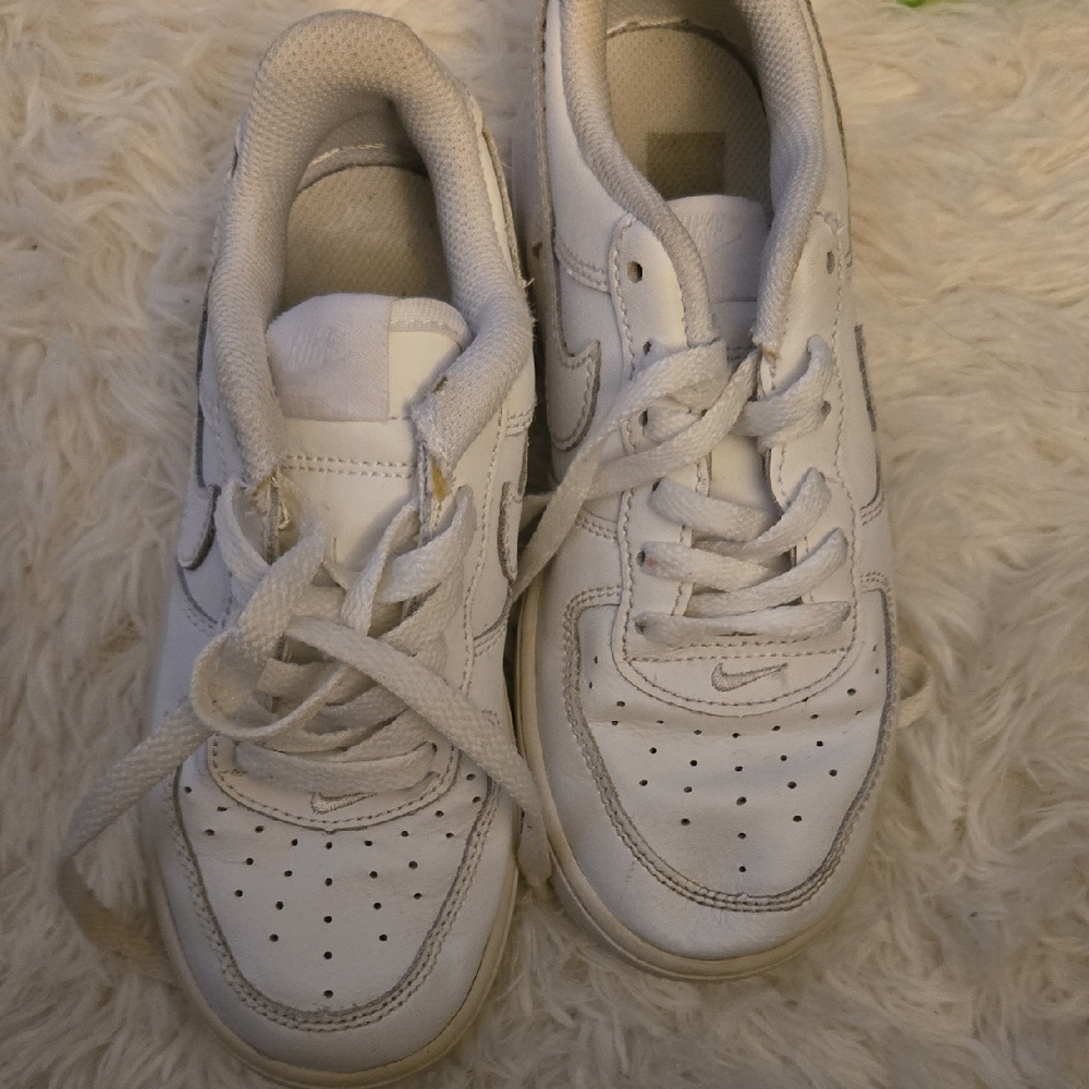 Air Force 1 Kids White Sneakers